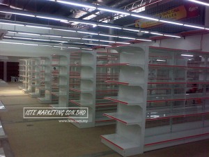 Gondola Shelving09